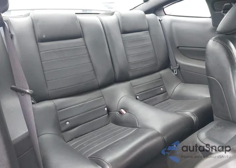 2006 Ford Mustang Gt z USA, uszkodzony, nr VIN 1ZVHT82H365167361